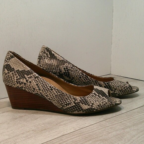 Vionic Shoes - Vionic Peep Toe Bria Snakeskin Wedge heels pumps Size: 9